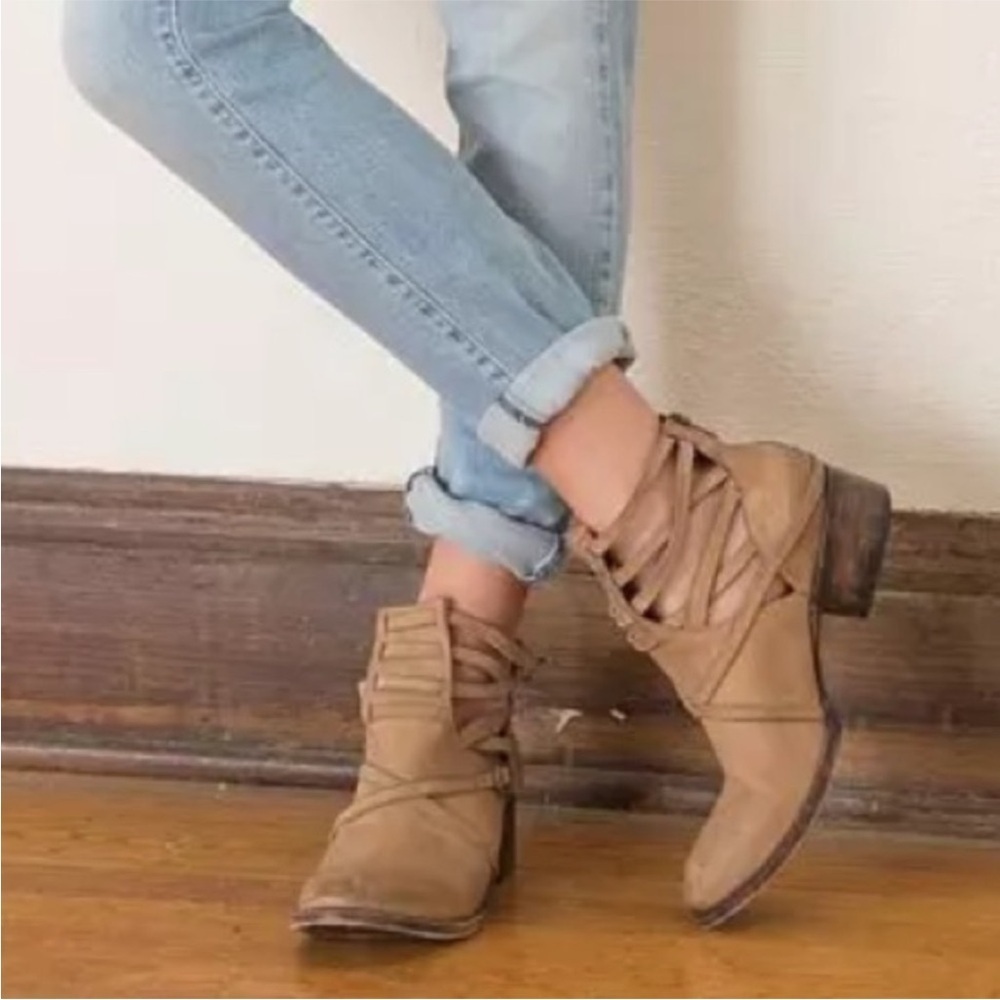 Freebird Stair Strappy Leather Ankle Booties Size 8
